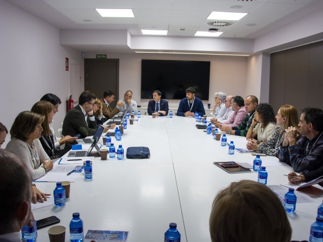 07Grupo 4La Organización Colegial debate propuestas para establecer las líneas de acción a futuro